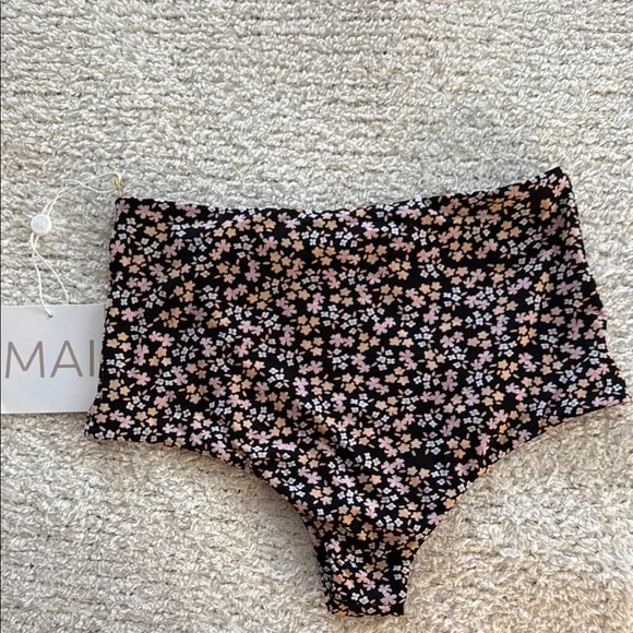 Mai Chic Floral Patterned swim bottoms - Picture 3 of 4